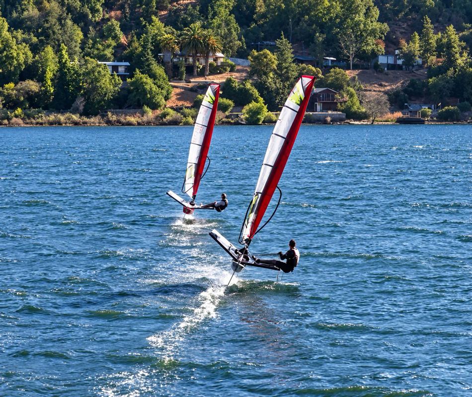 Navegación a vela en la Laguna de Aculeo desde Marina Cantillana